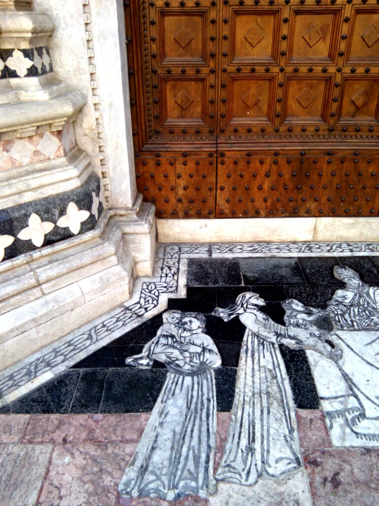 Duomo di Siena in dettaglio esterno